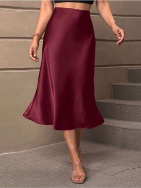 Women’s Satin Midi Skirt in Wine Sz M